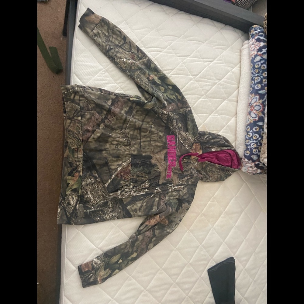 Gander sweatshirt